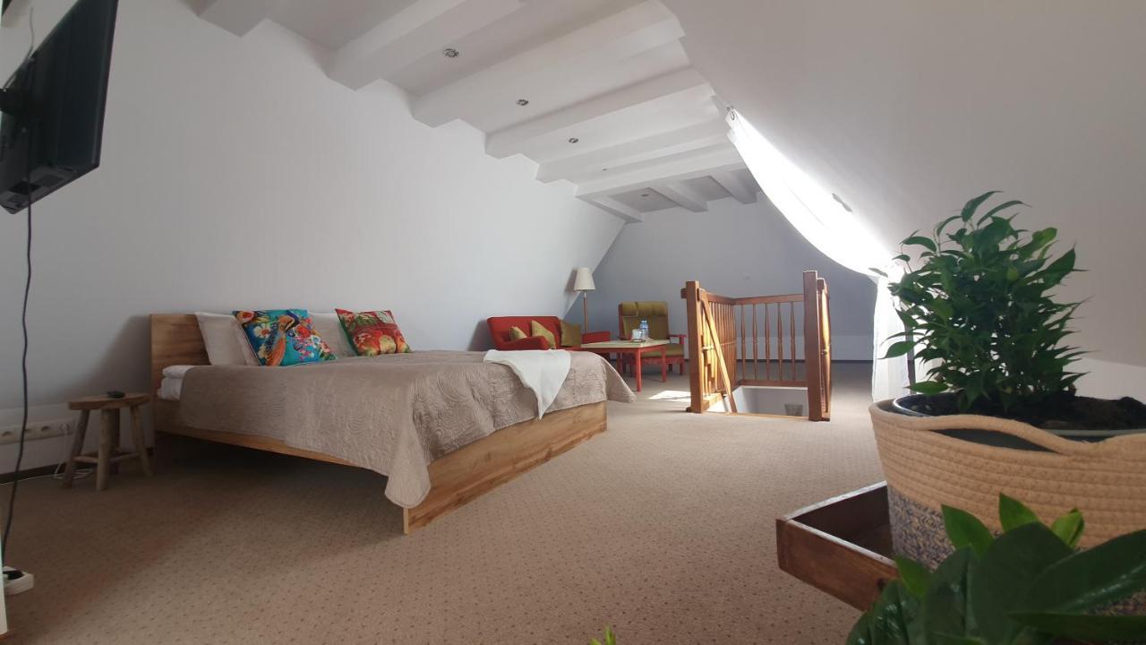 סויבודזין Hotel Siesta מראה חיצוני תמונה