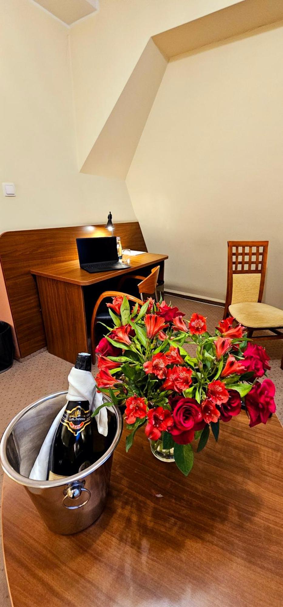 סויבודזין Hotel Siesta מראה חיצוני תמונה
